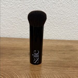 Saie Sleek Black Makeup Brush